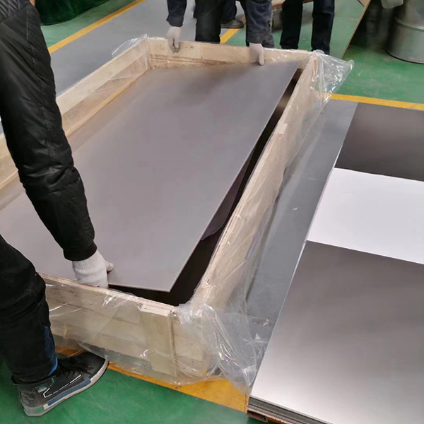 Titanium plate